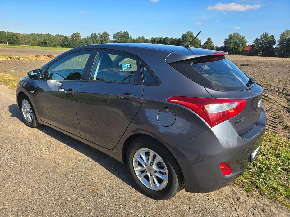 Hyundai I30 samochód osobowy