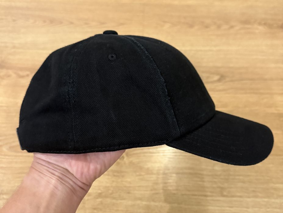 Кепка  Saint Laurent оригінад розмір 57-61