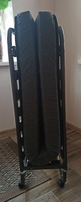 Розкладне ліжко JESBY