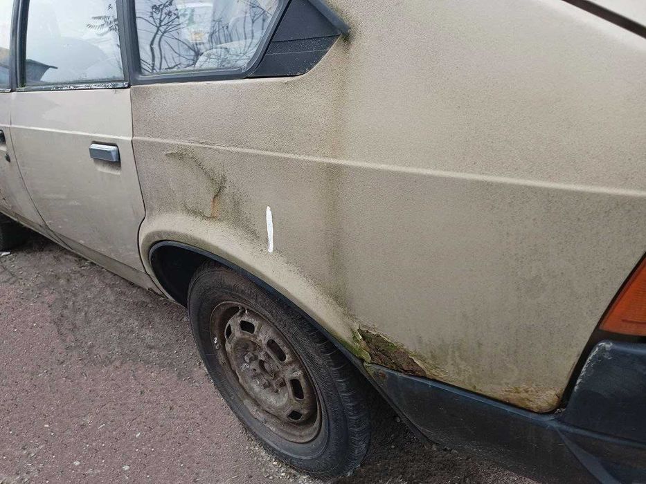 В продаже автомобиль Москвич 2141