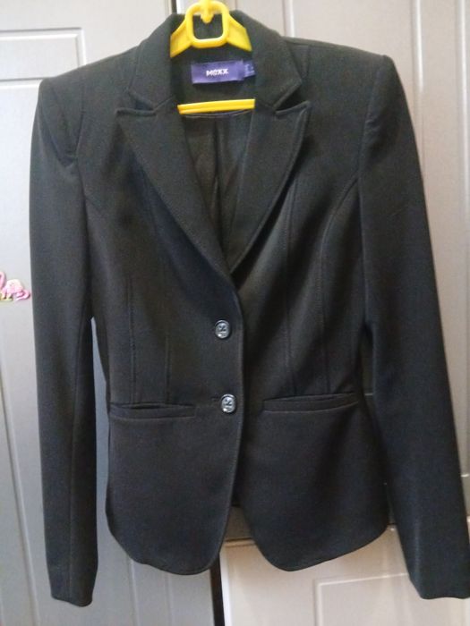 Піджак чорний жіночий