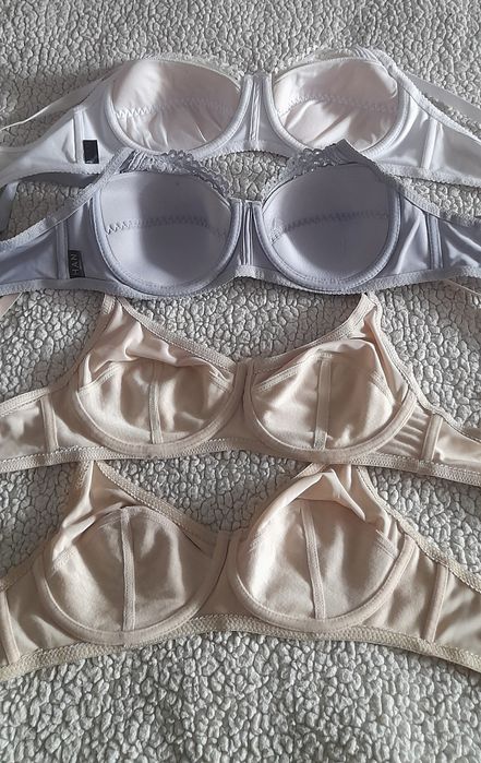 Biustonosze 4 sztuki