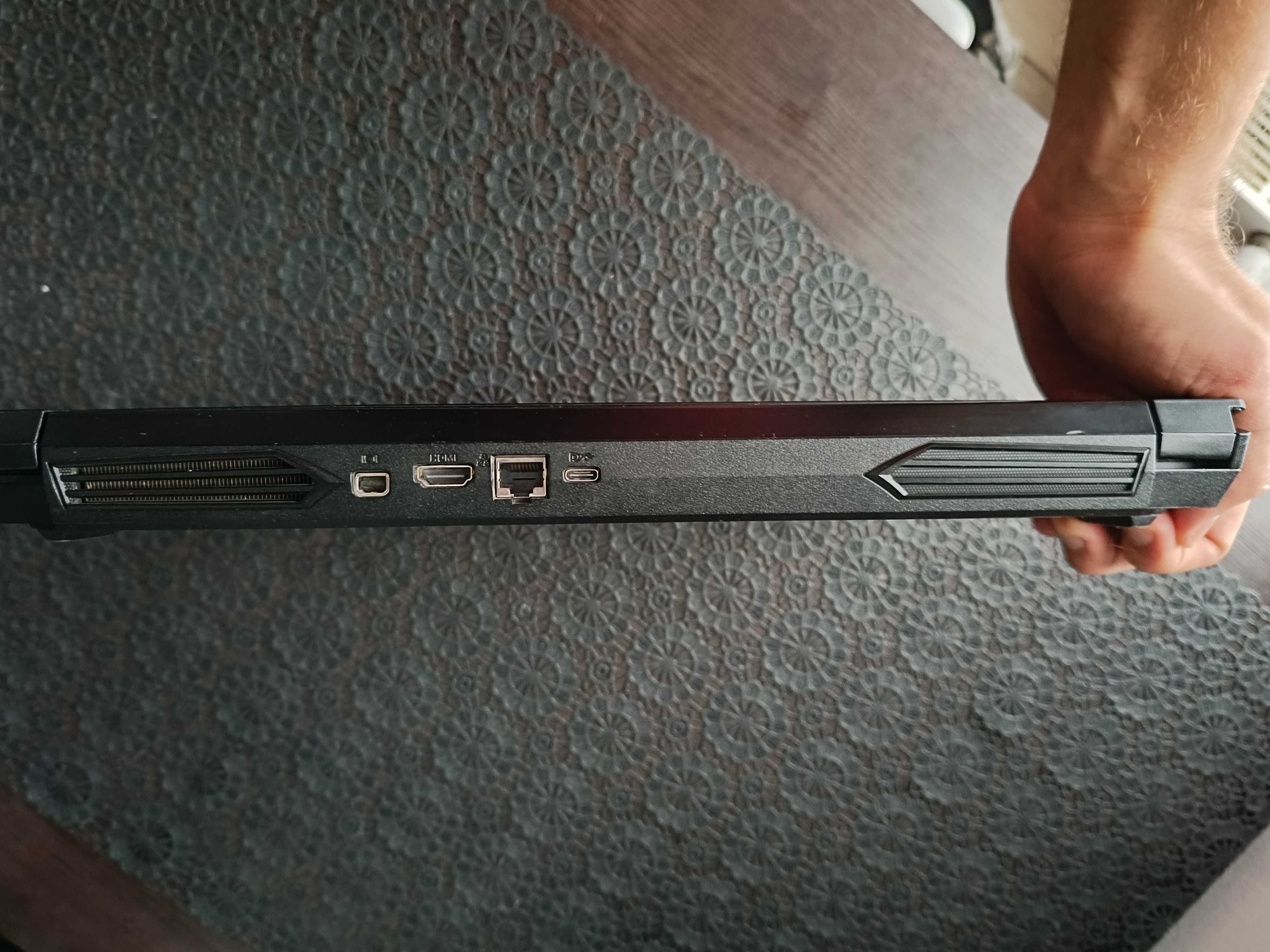 laptop Gigabyte A5X1 Ryzen 9, 40gb ram, dysk 2tb, geforce 3070.