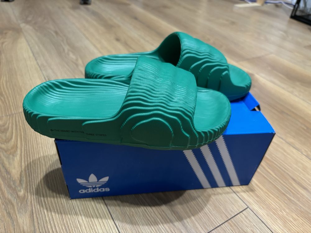 Adidas adilette 22 klapki