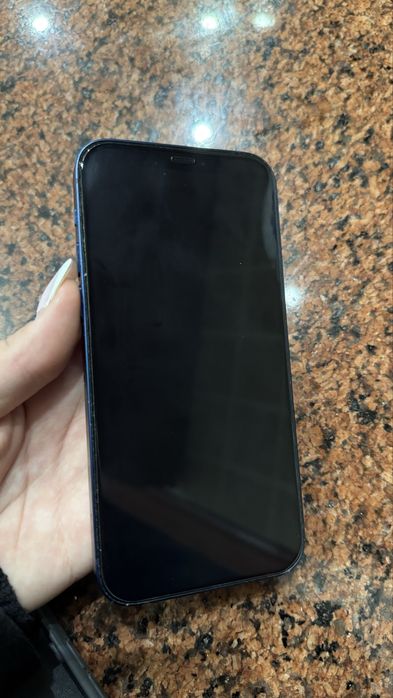 Айфон 12 64GB синього кольору