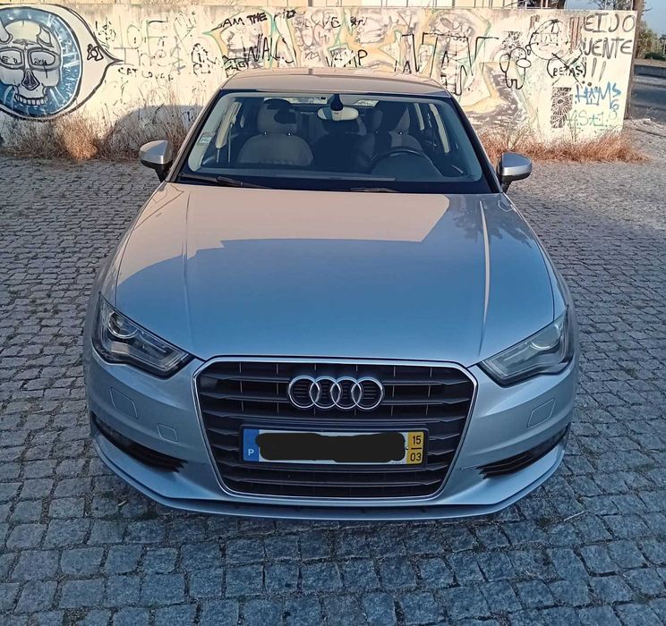 Audi A3 Limousine 1.6 TDI Attraction