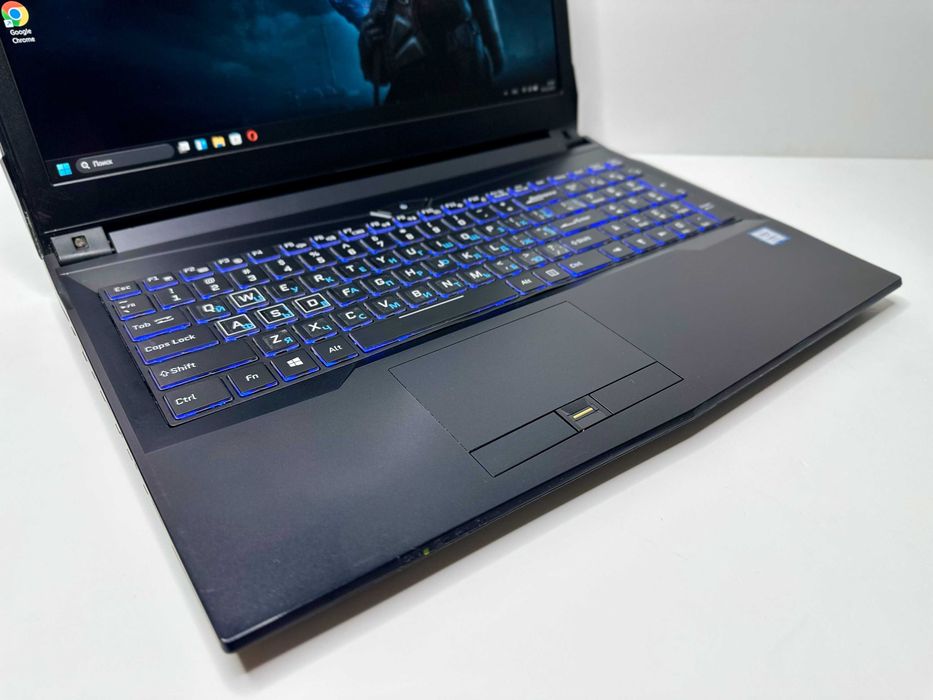 Ігровий Clevo N850EJ, i7-8750H, 16Gb, SSD256+500, GTX1050 4Gb, FHD IPS