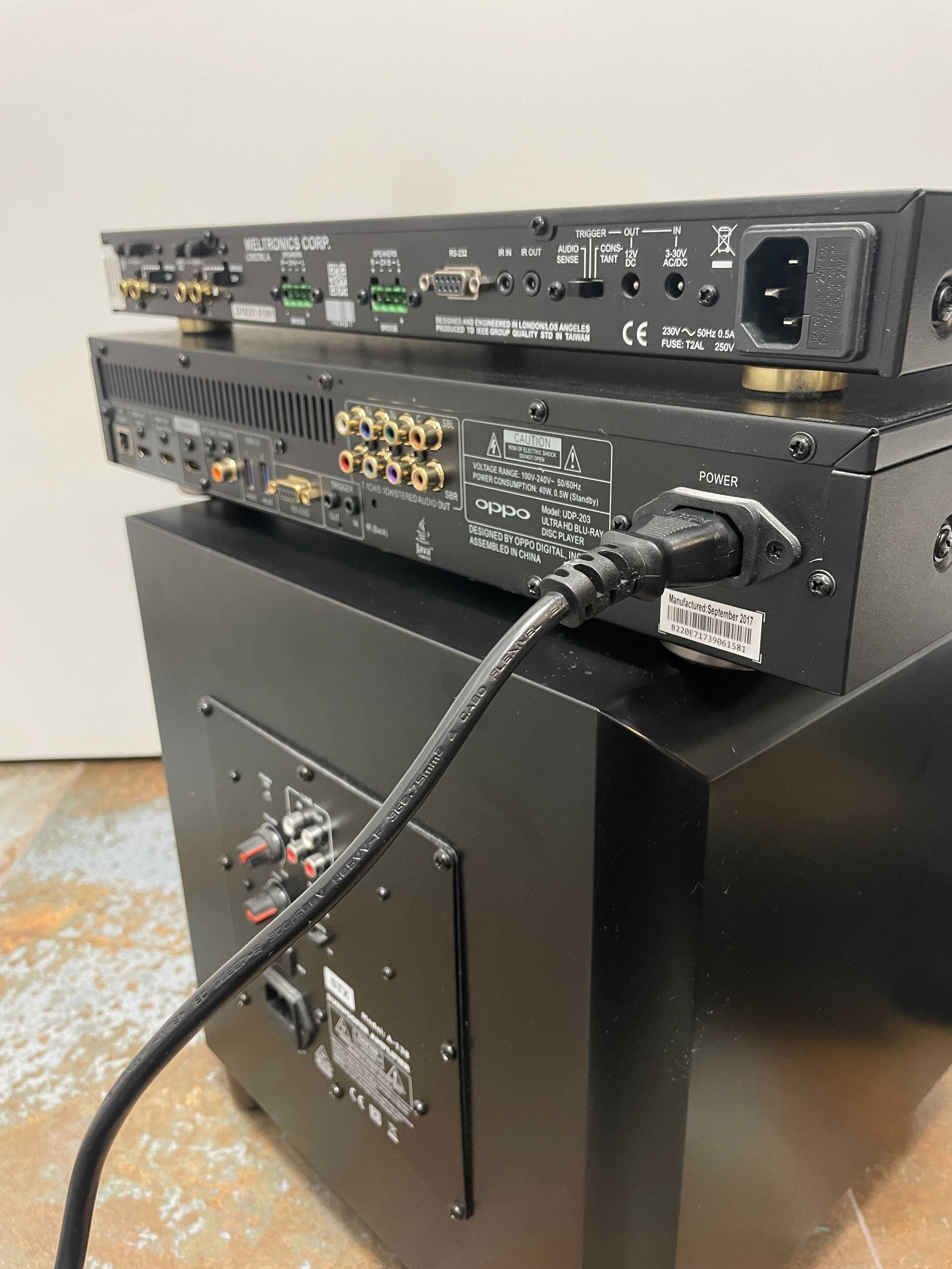 Kino domowe  głośnik centralny subwoofer bas końcówka