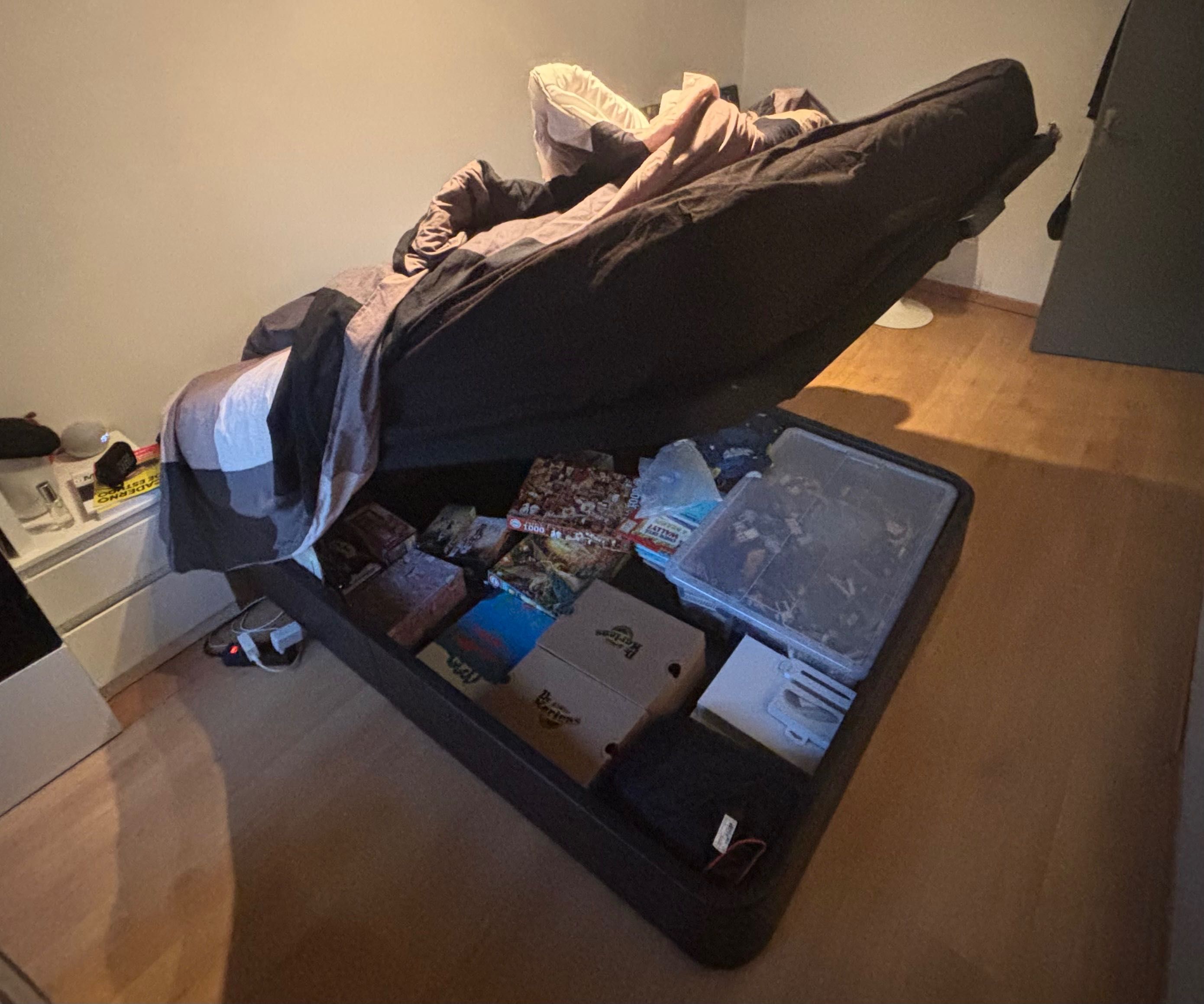 cama sommier com arrumação Ikea + colchão