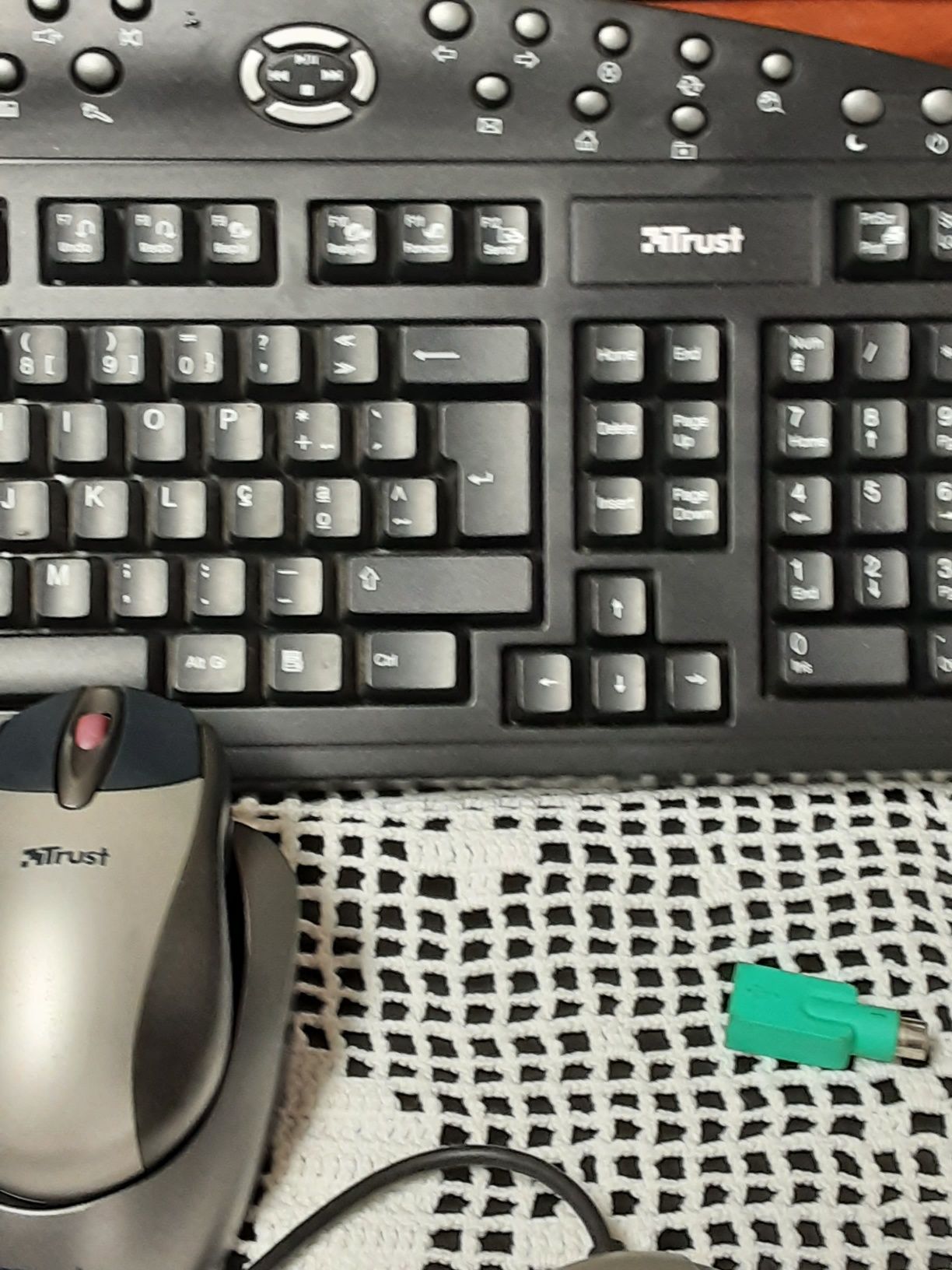 Teclado  sem fios com rato sem fios completo