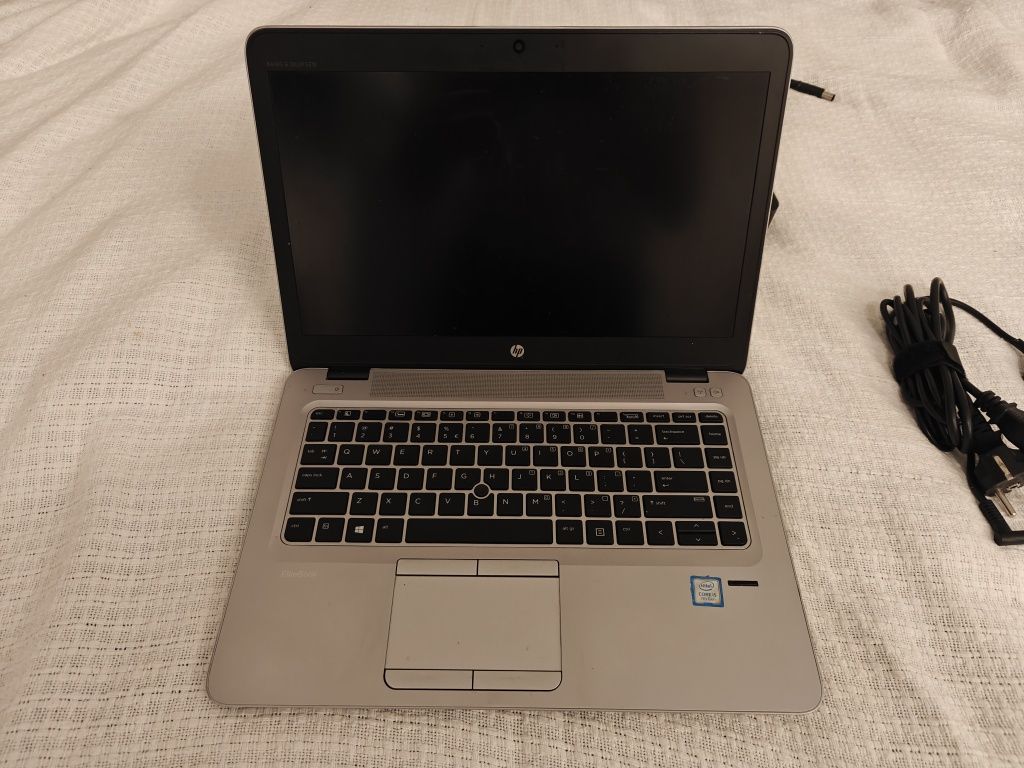 Laptop HP elitebook 840 G4 + stacja dokująca