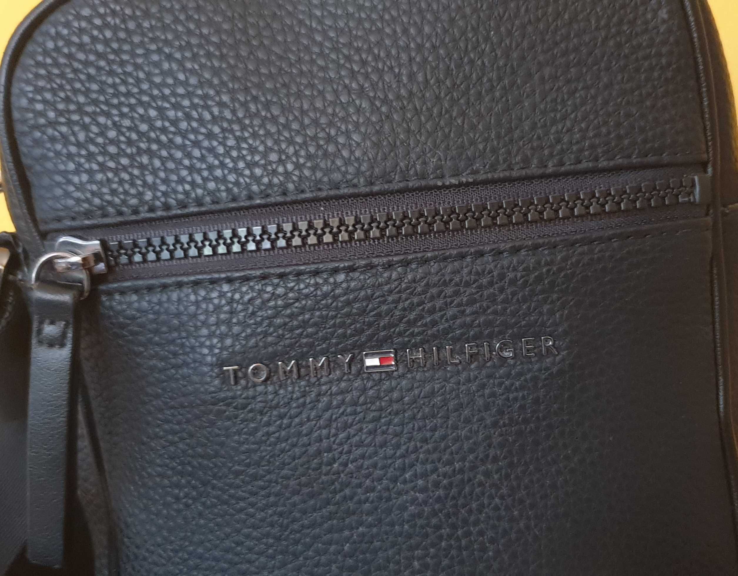 Oryginalna saszetka nerka Tommy hilfiger