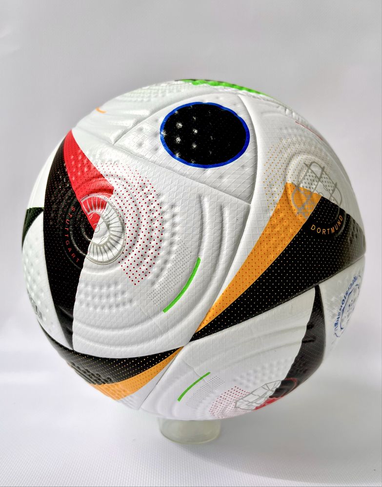 Мʼяч Футбольний EURO 2024. Розмір 5. Термошов.