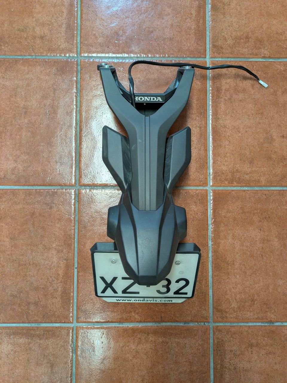 Suporte matrícula Honda CB650R 2018