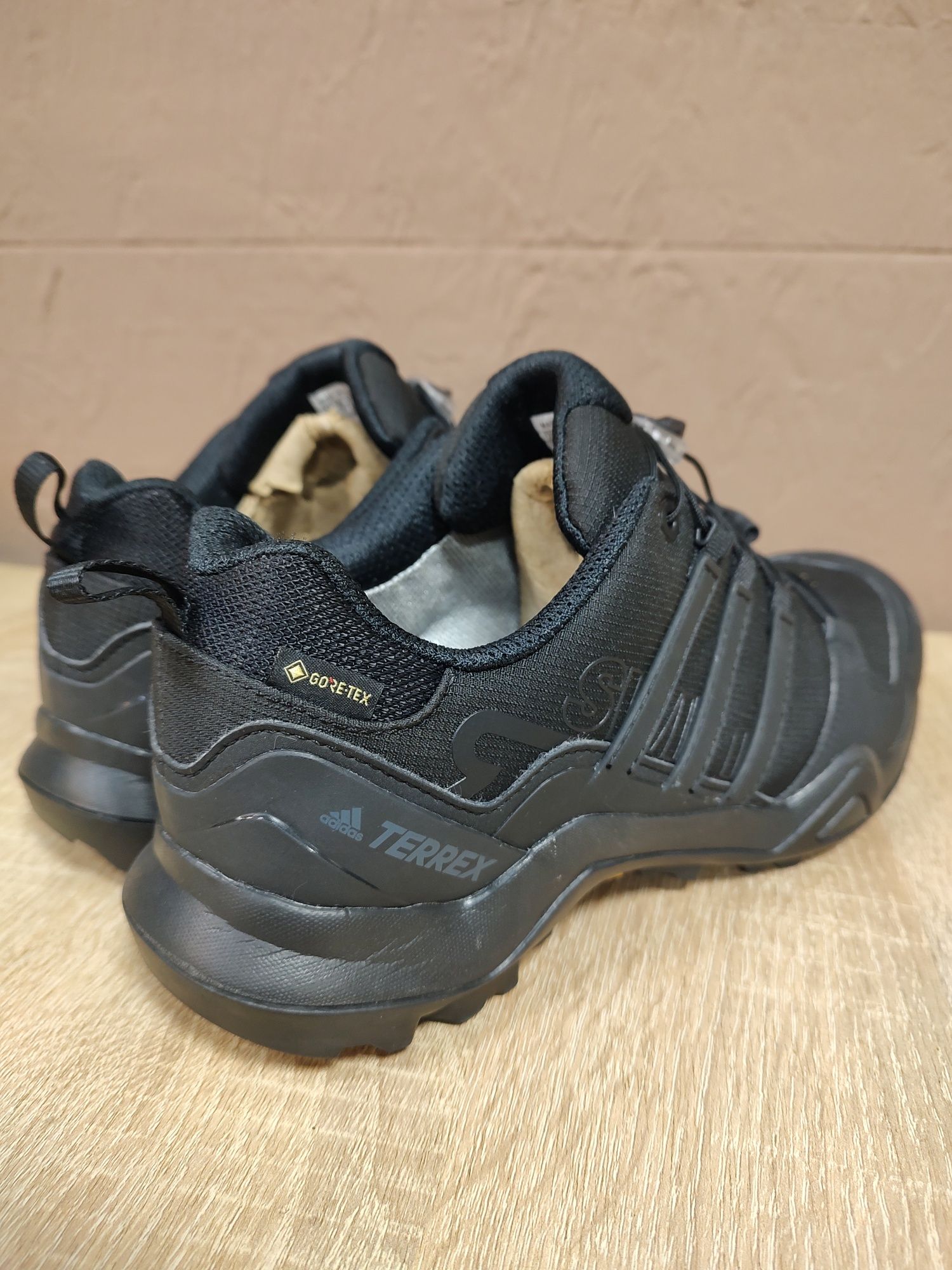 Adidas Terrex Swift R2 Gore Tex 40.5 p. Pegasus