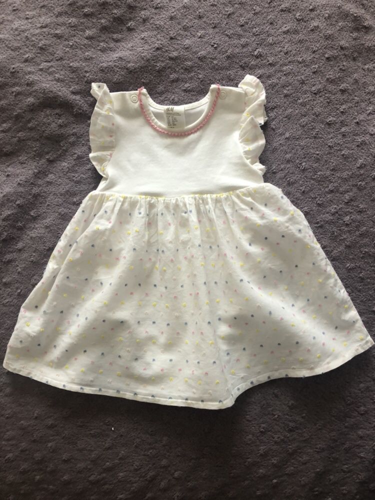 Фирменное нарядное Платье на малышку H&M, 2-4m