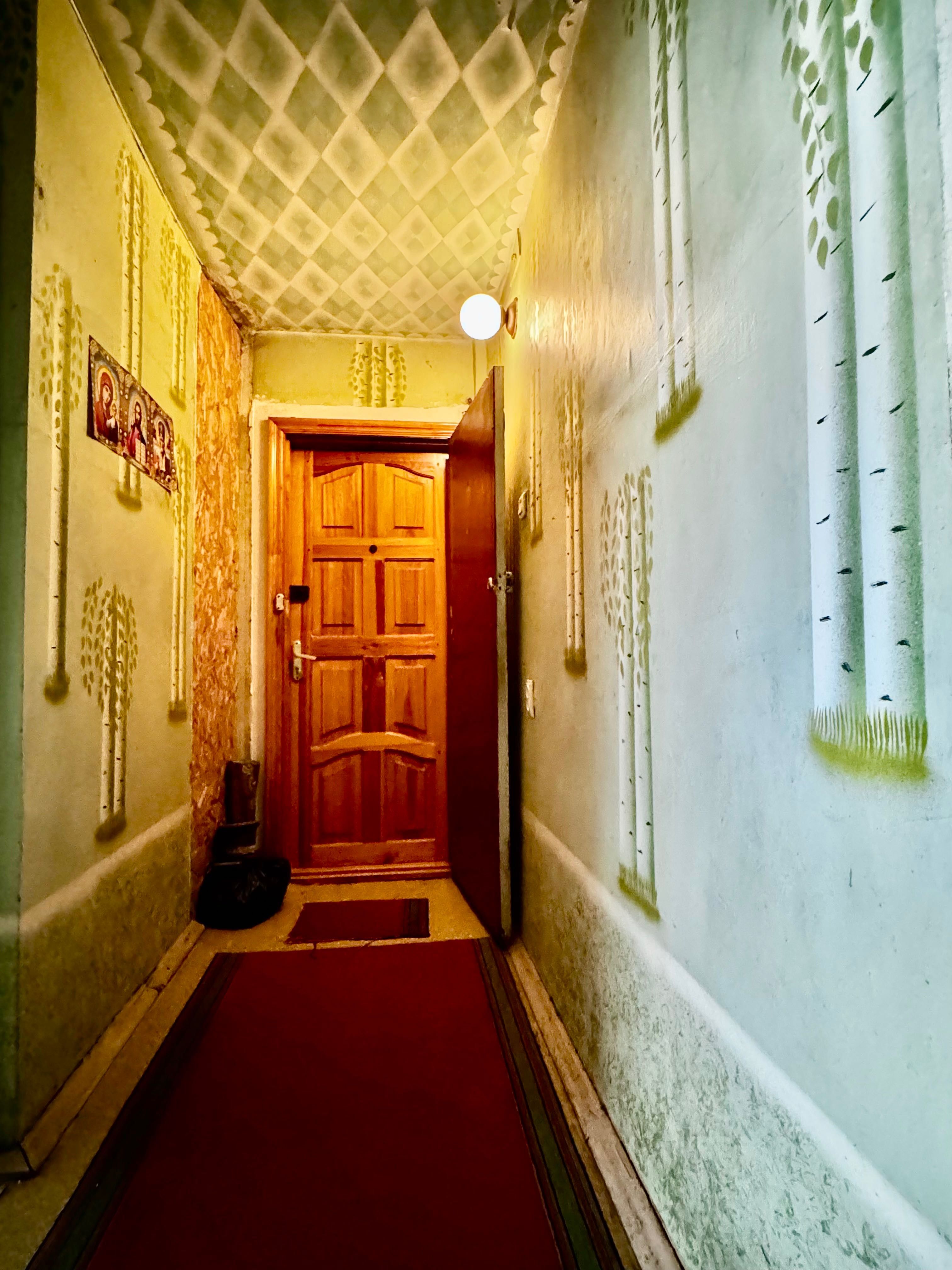 Простора 2 -кімнатна квартира, р-н Рокосовського (A11)