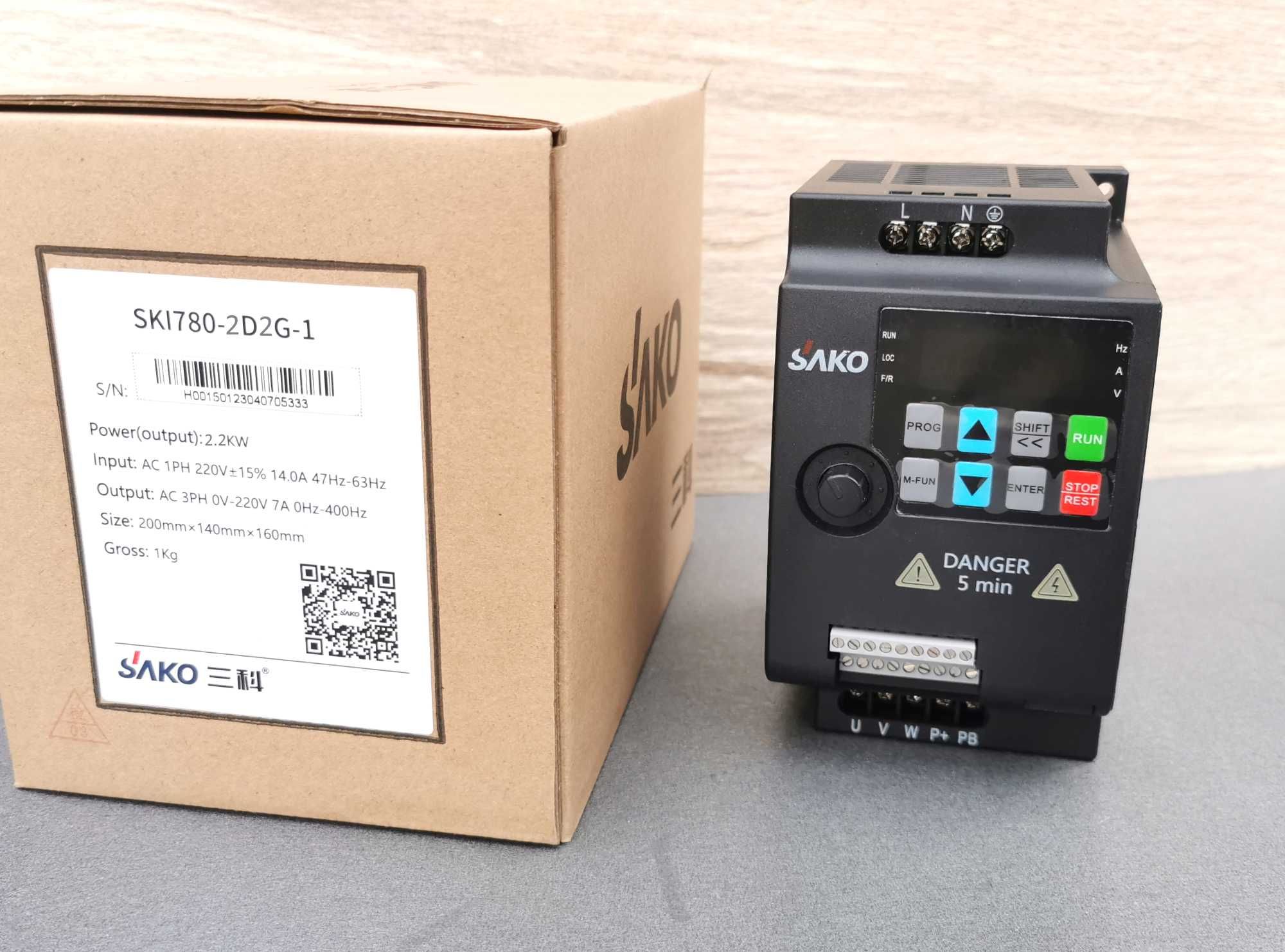 Преобразователь частоты 2.2кВт Sako - 1Ф 220В/3Ф 220В (частотник, VFD)