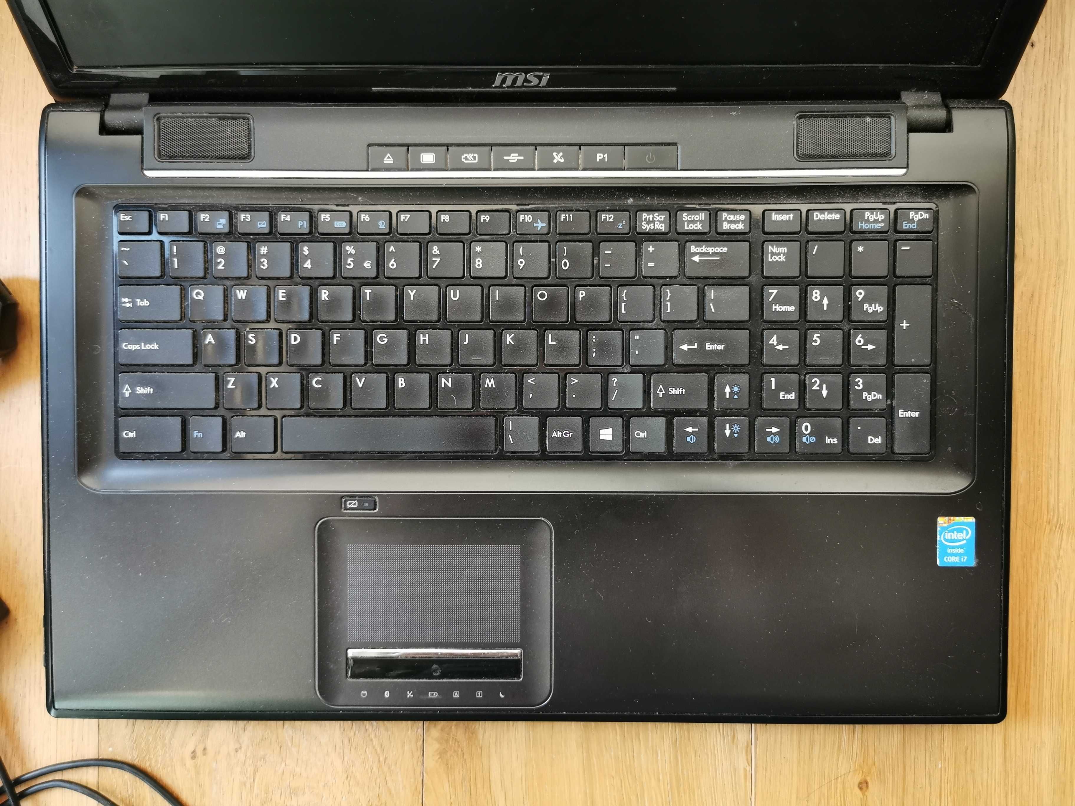 Laptop MSI MS-1758 17 cali procek i7 działa, uruchamia się + zasilacz