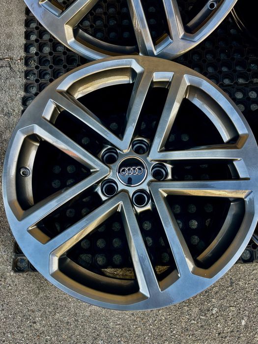 Диски 5/112 r18 Audi оригінал