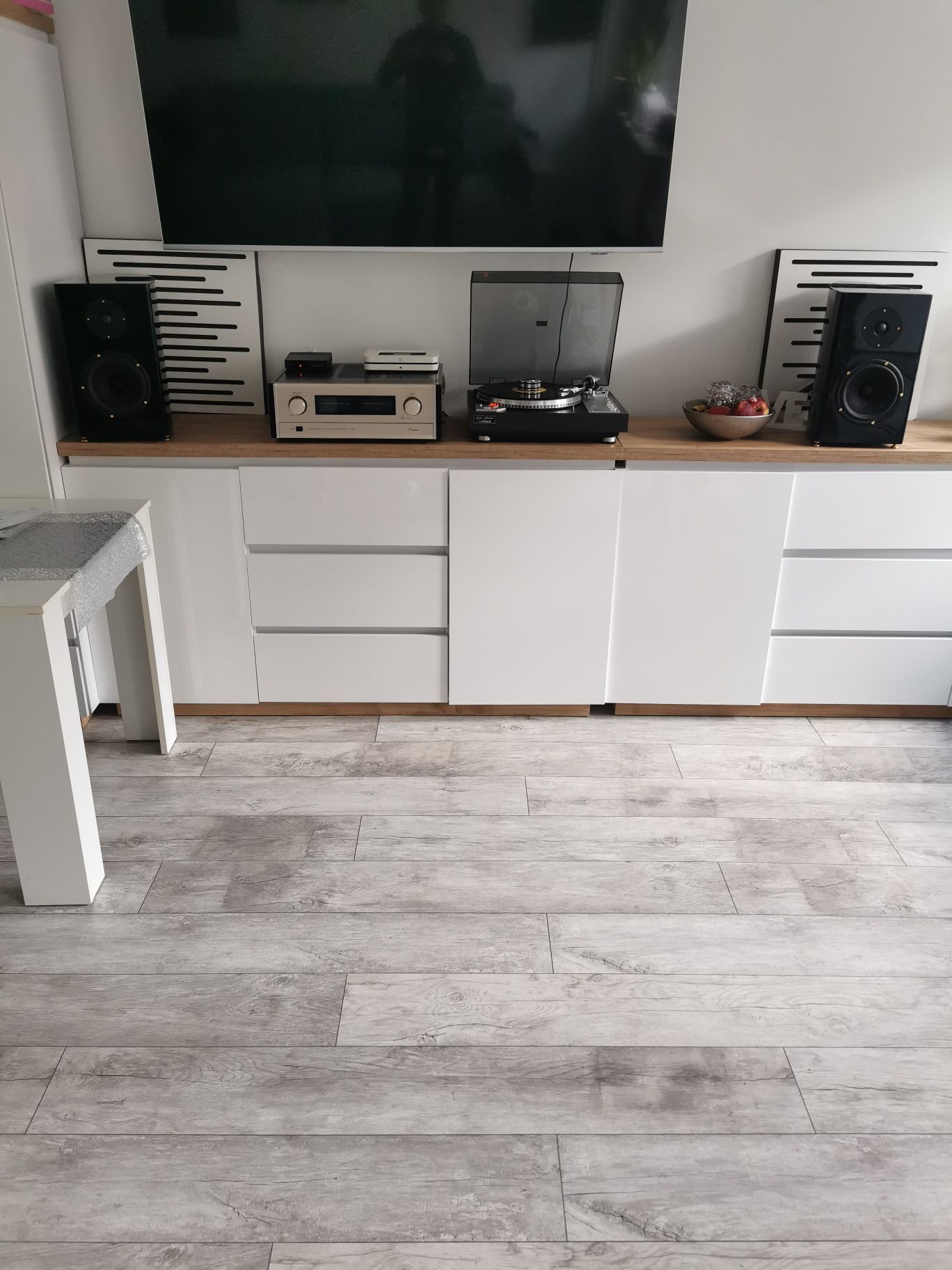 Wzmacniacz Accuphase E305