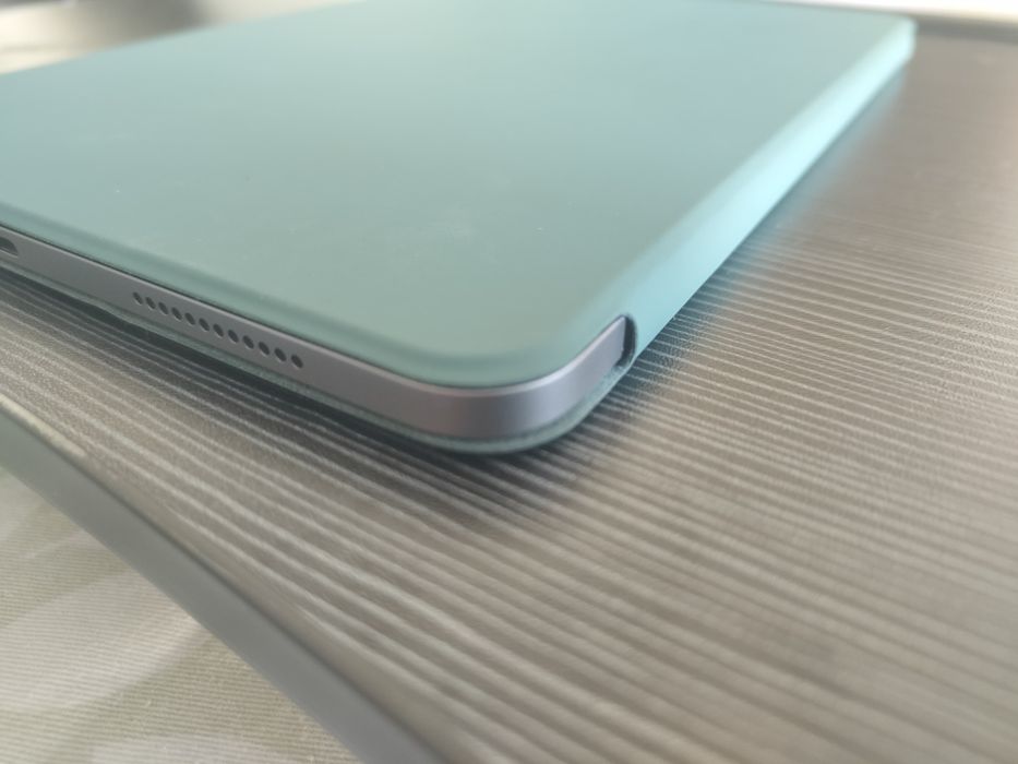 Capa magnética para iPad Air 11″ – como nova
