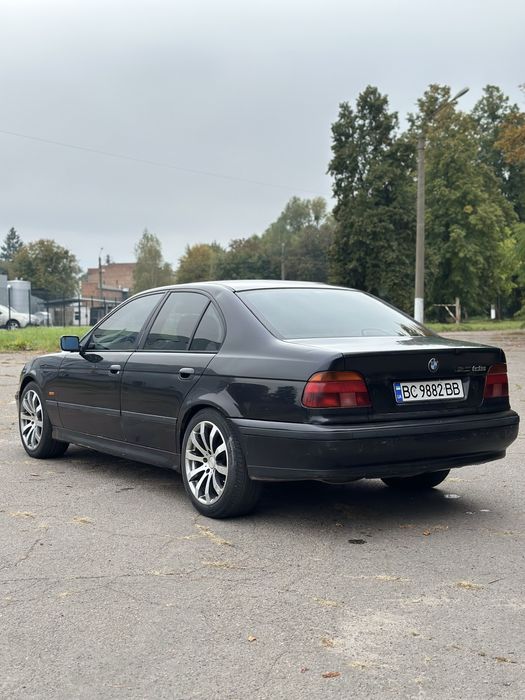 Продам BMW E39 2.5