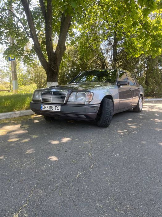 Mercedes benz 124 E320