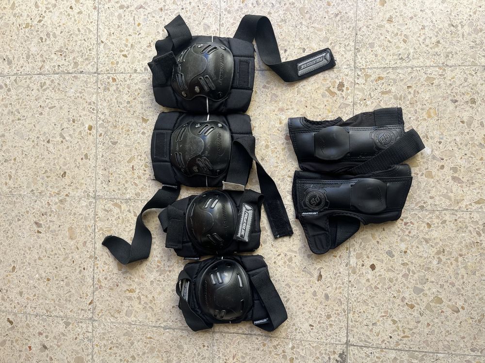 conjunto de patins com proteçoes