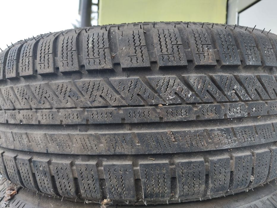 Kola zimowe Toyota Avensis  z 2009 roku