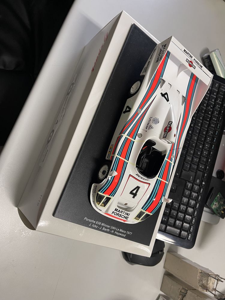 Miniatura Porsche 936 Le Mans Spark 18LM77