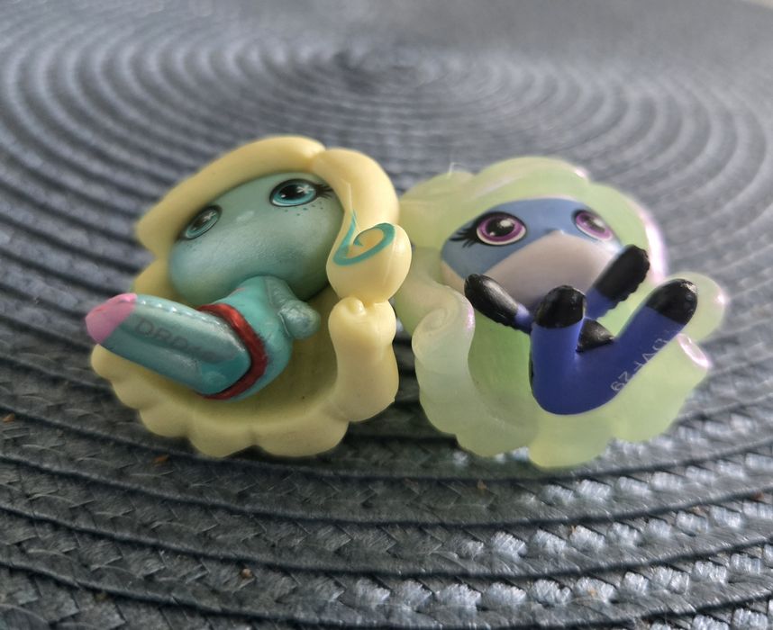 Продам міні фігурки монстер хай