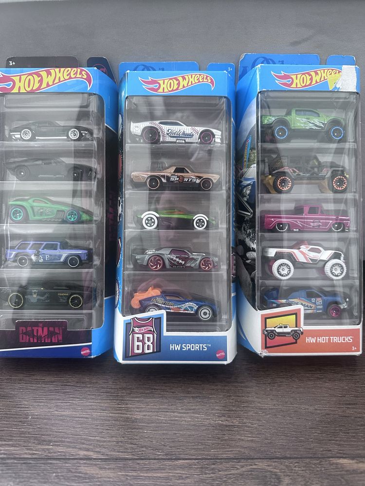 Машинки hot wheels