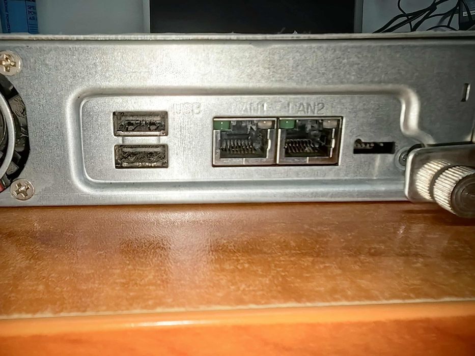 Netgear Ready NAS 2100 advanced network storage