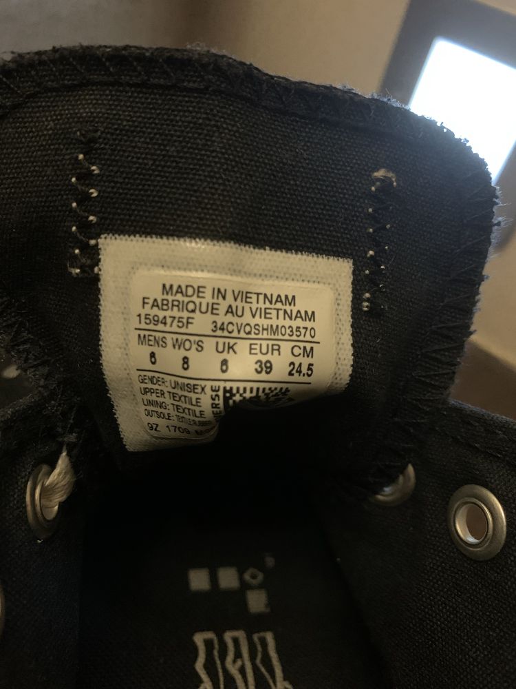 Converse nr 39 czarne w srebrne kropki