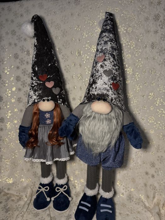 Сіреньки гноми під ялинку