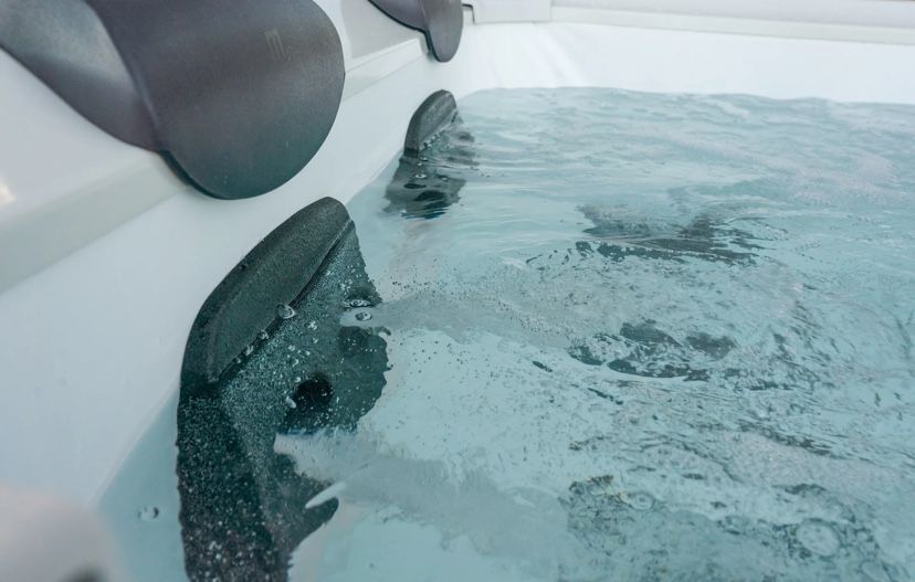 Jacuzzi/ Hot Tub  - Novos