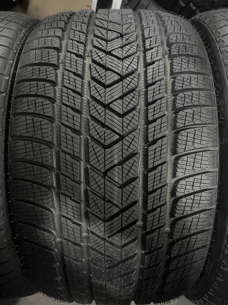 315/30/22+275/35/22 R22 Pirelli Scorpion Winter 4шт нові зима