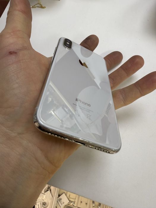 I phone x silver 64gb pudelko 100% sprawny caly stan idealny