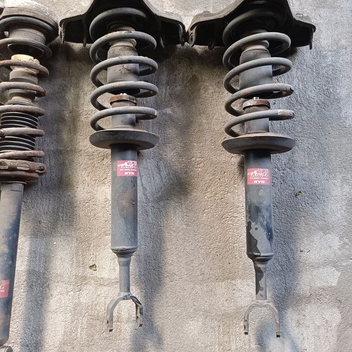 Amortyzatory przód audi A4 B5