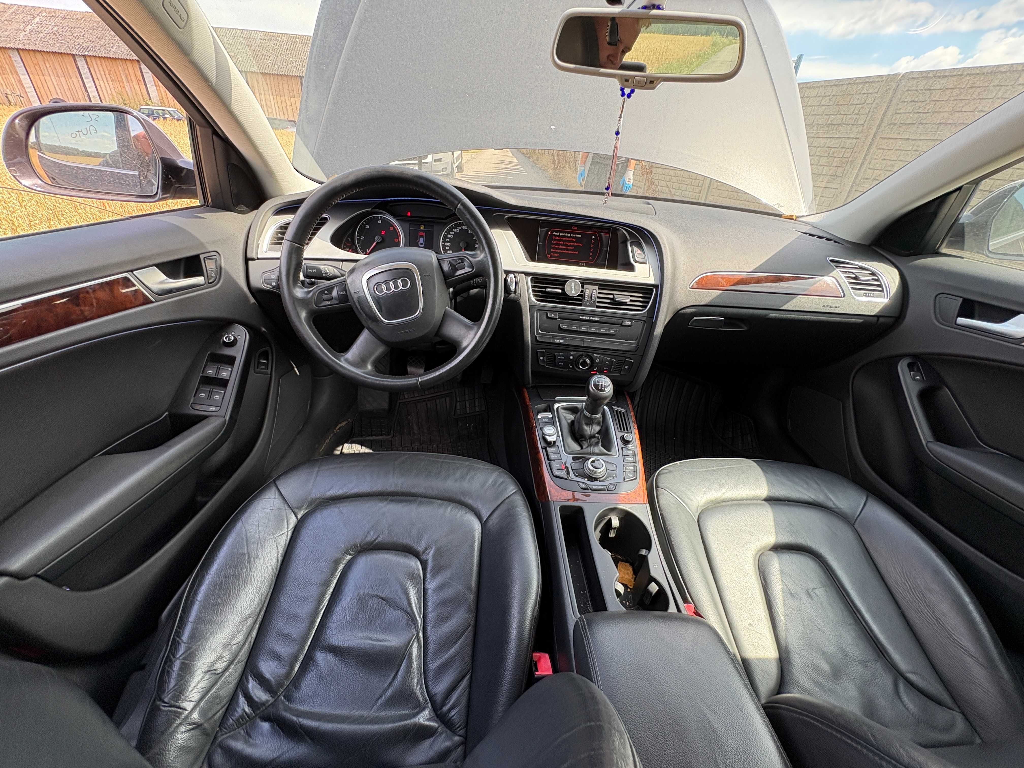 Audi a4 b8 sedan 2.0 tdi w całości na części BEZ PRAWA REJESTRACJI
