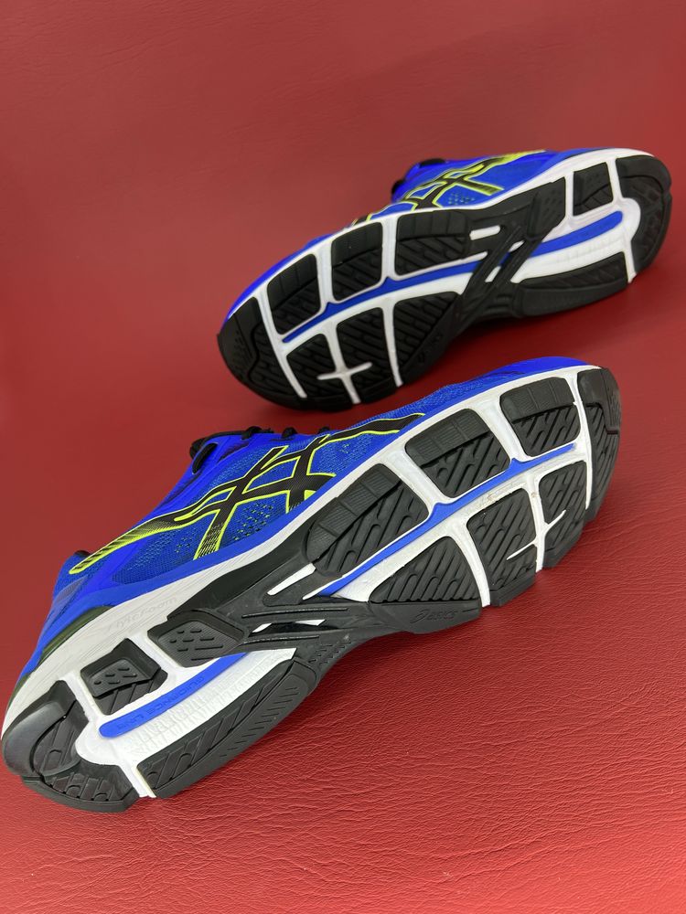 Кросівки 44р. Asics GT-2000 7 (1011A158)