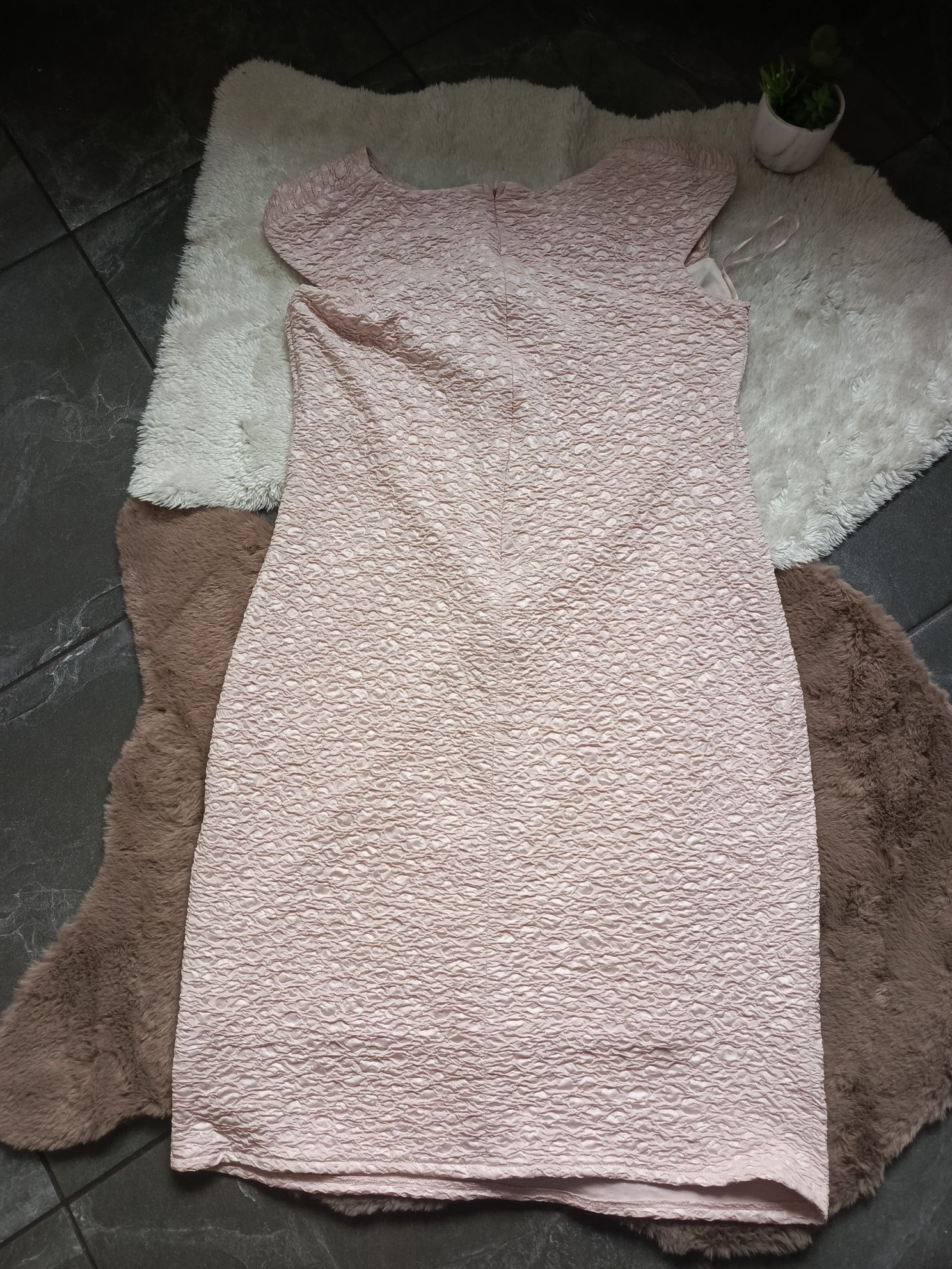 Sukienka elegancka Lena, rozmiar 50 - pastelowy róż