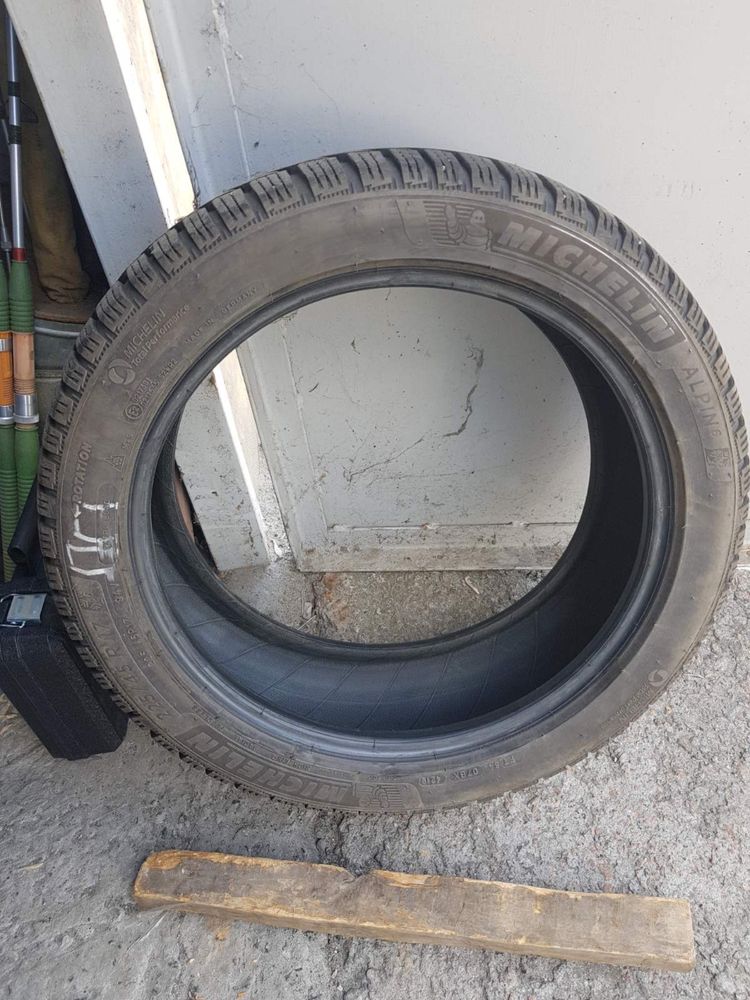 Зимова гума Michelin Alpin 6  225/45/R17