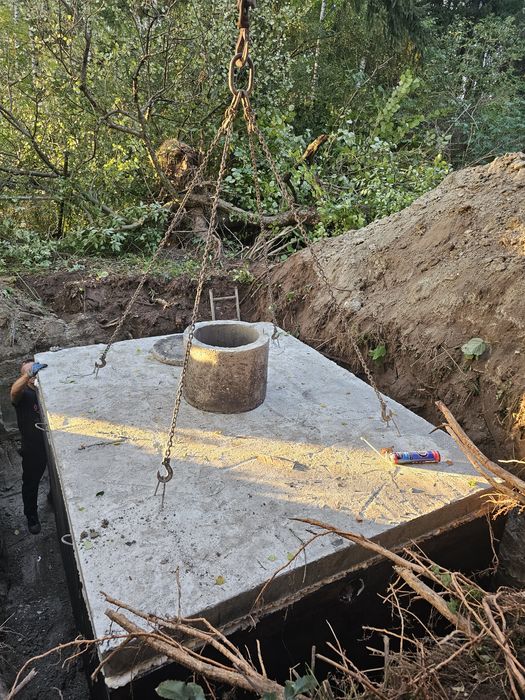 szambo kanał przydomowa oczyszczalnia ścieków zbiornik betonowy