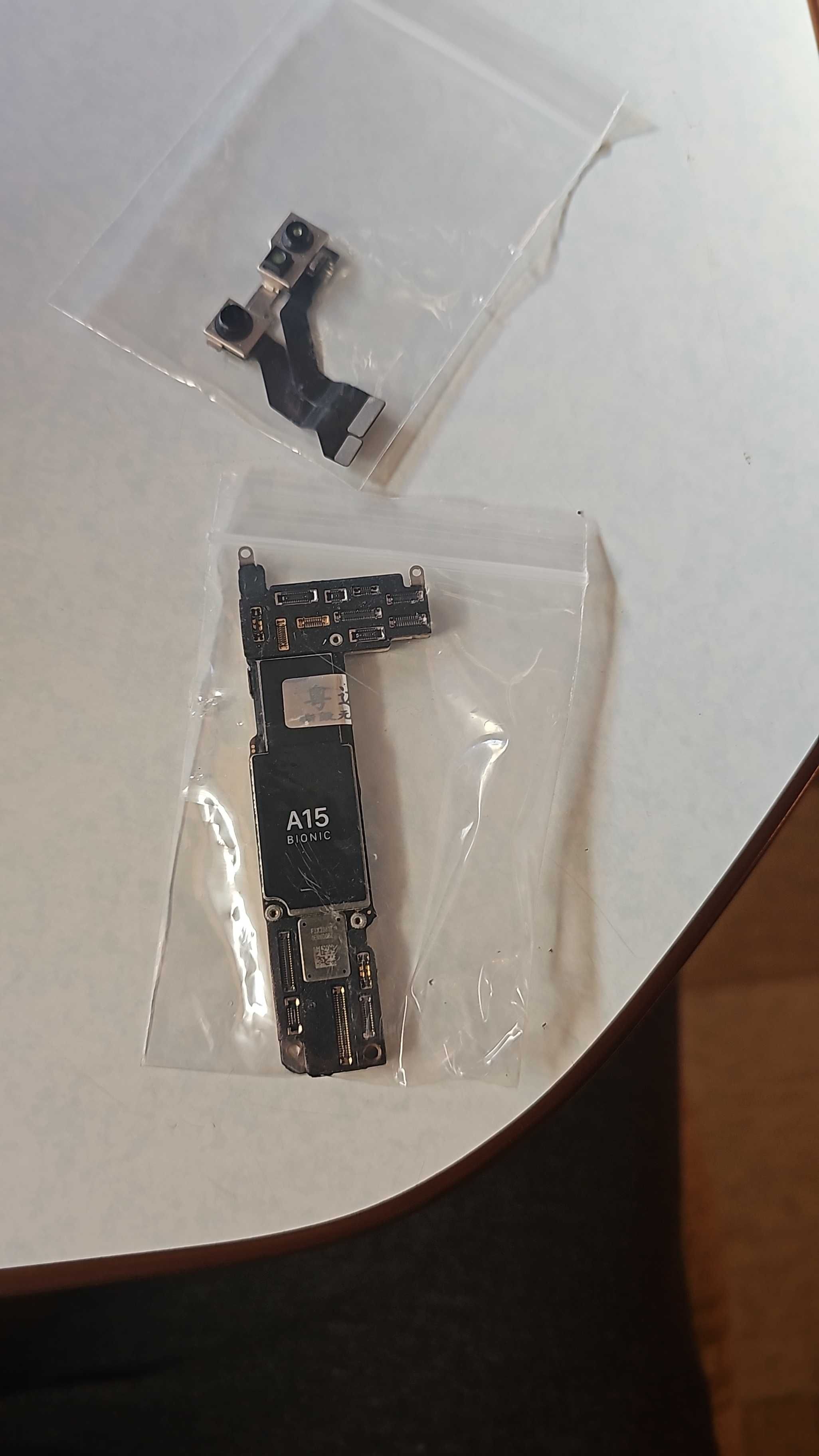 Placa mãe iphone 13 nova imei desbloqueada