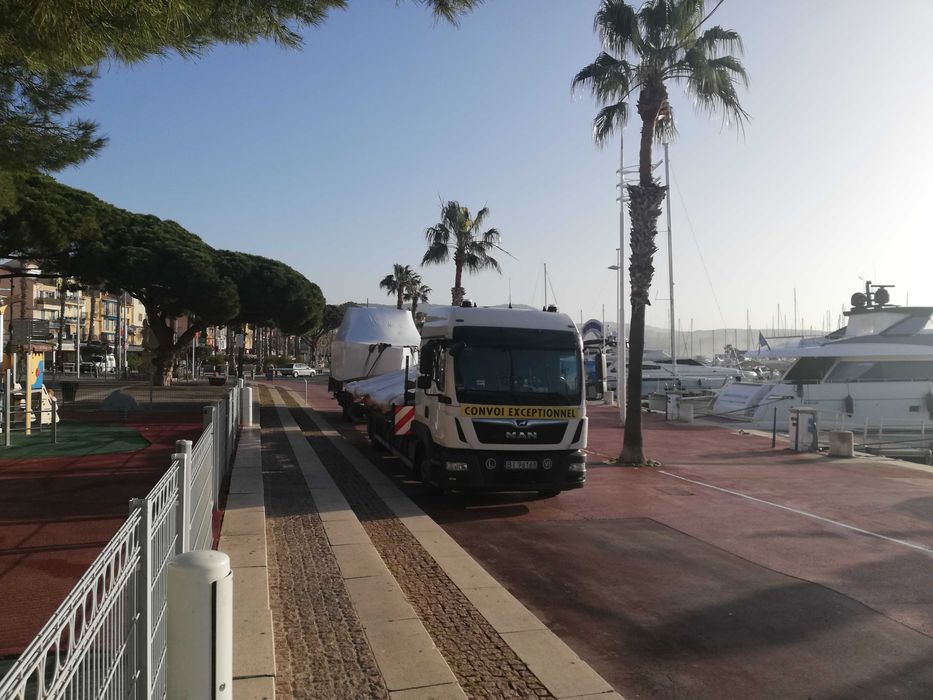 Transport łodzi i jachtów