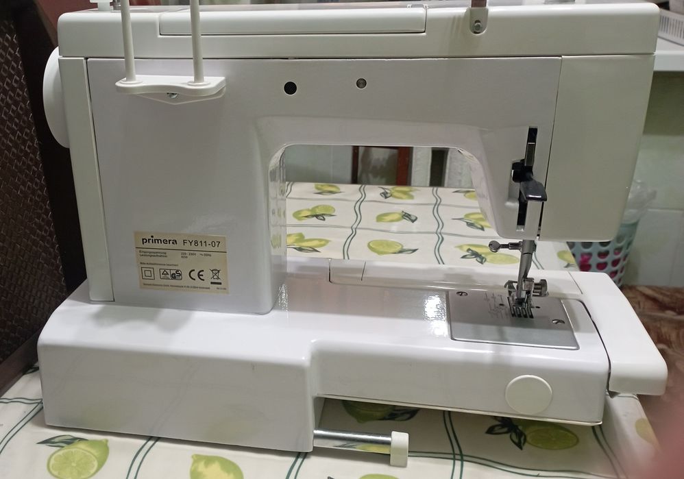 Продається нова електрична швейна машина