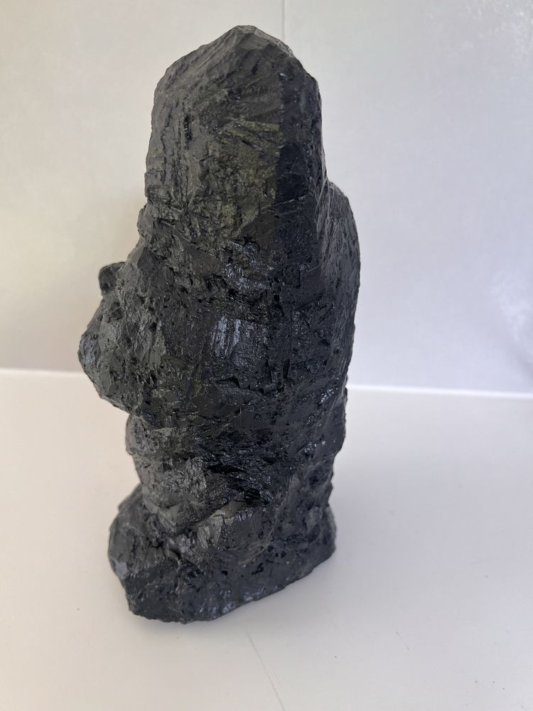 Figurka z węgla
