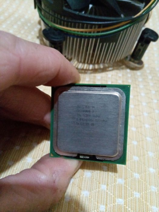 Processador Intel Celeron Dual Core e Dissipador